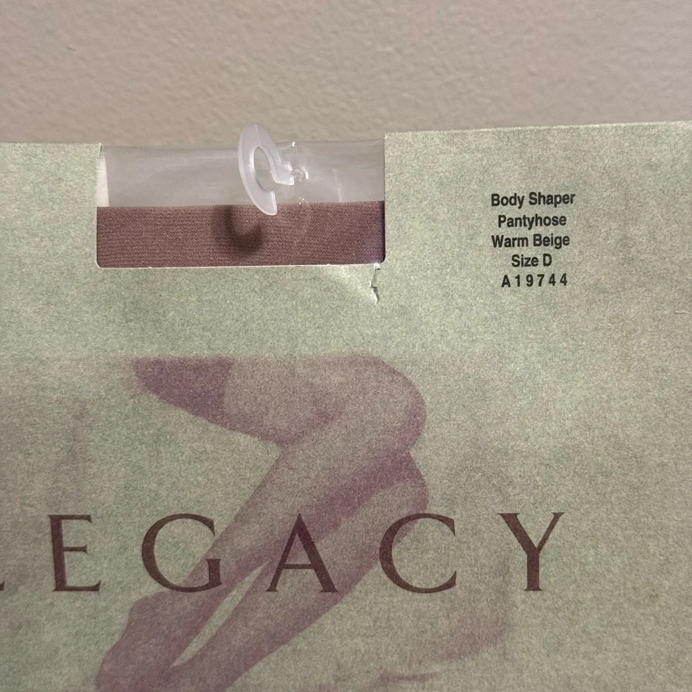 Legacy Legwear Body Shaper Pantyhose Sz D Warm Beige